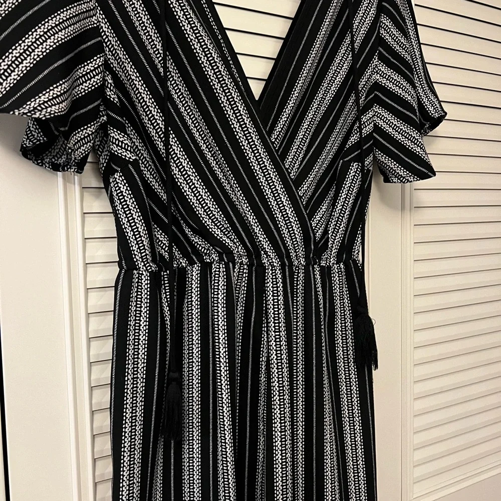 flowy patterned jumpsuit 〰️ - Picture 3 of 3